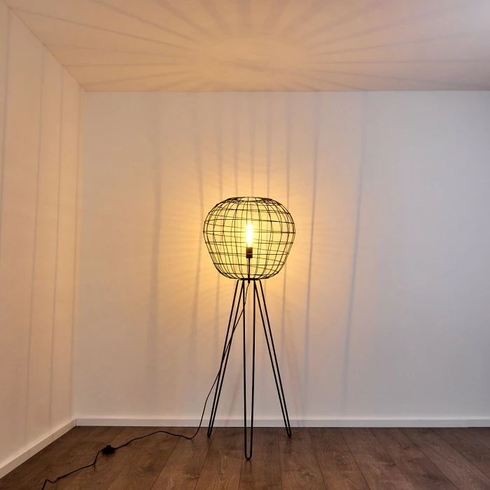 Hofstein Flambeau Stehleuchte Schwarz, 1-flammig – Bild 13