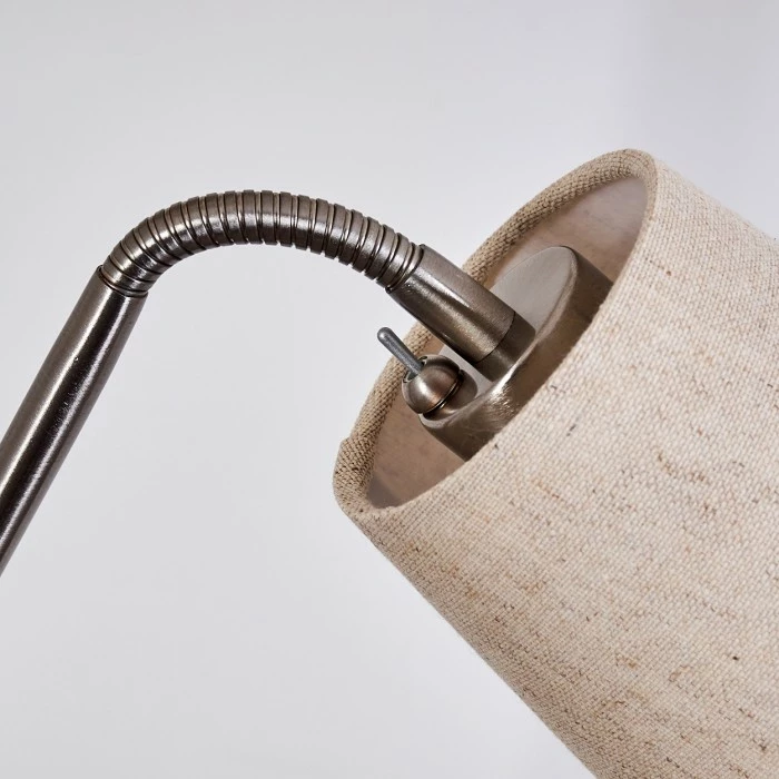 Hofstein Gunstock Stehleuchte Nickel glänzend, 2-flammig – Bild 3