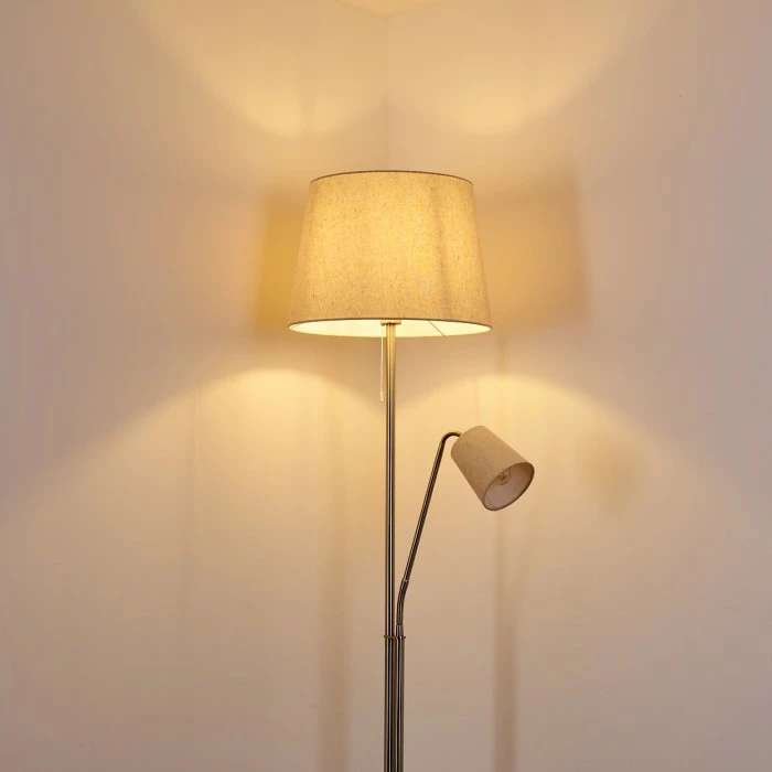 Hofstein Gunstock Stehleuchte Nickel glänzend, 2-flammig – Bild 10